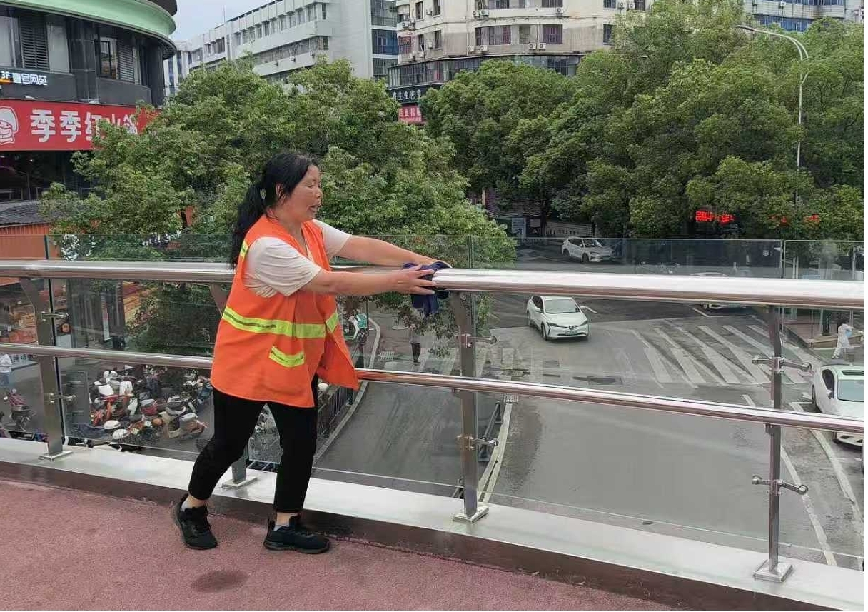 8f112ef6edc840af16e6c6180fadc06d.jpg 饒環(huán)1.jpg