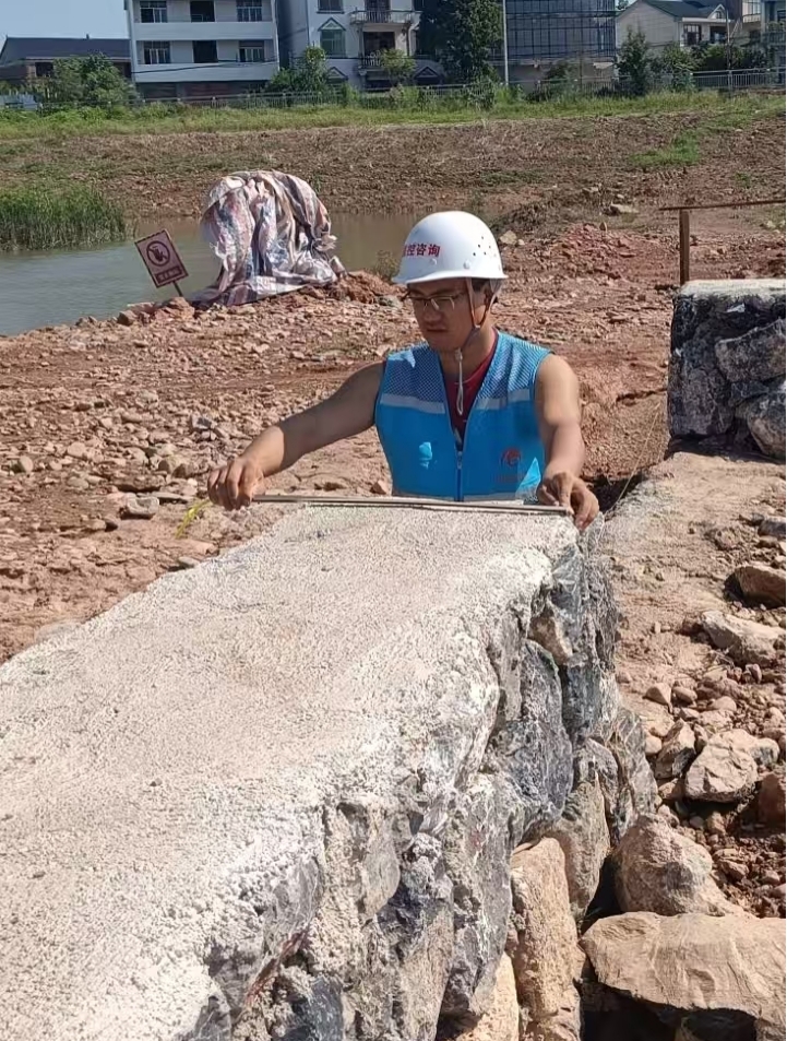 c0f77206a19db4bbd3d123e6e4bc83ab.jpg 建設(shè)咨詢(xún).jpg